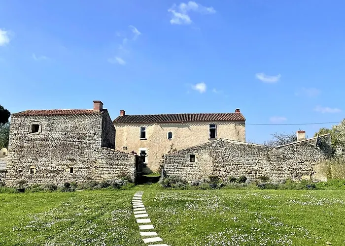 Logis De La Vau - Private Pool - Quiet Villa *